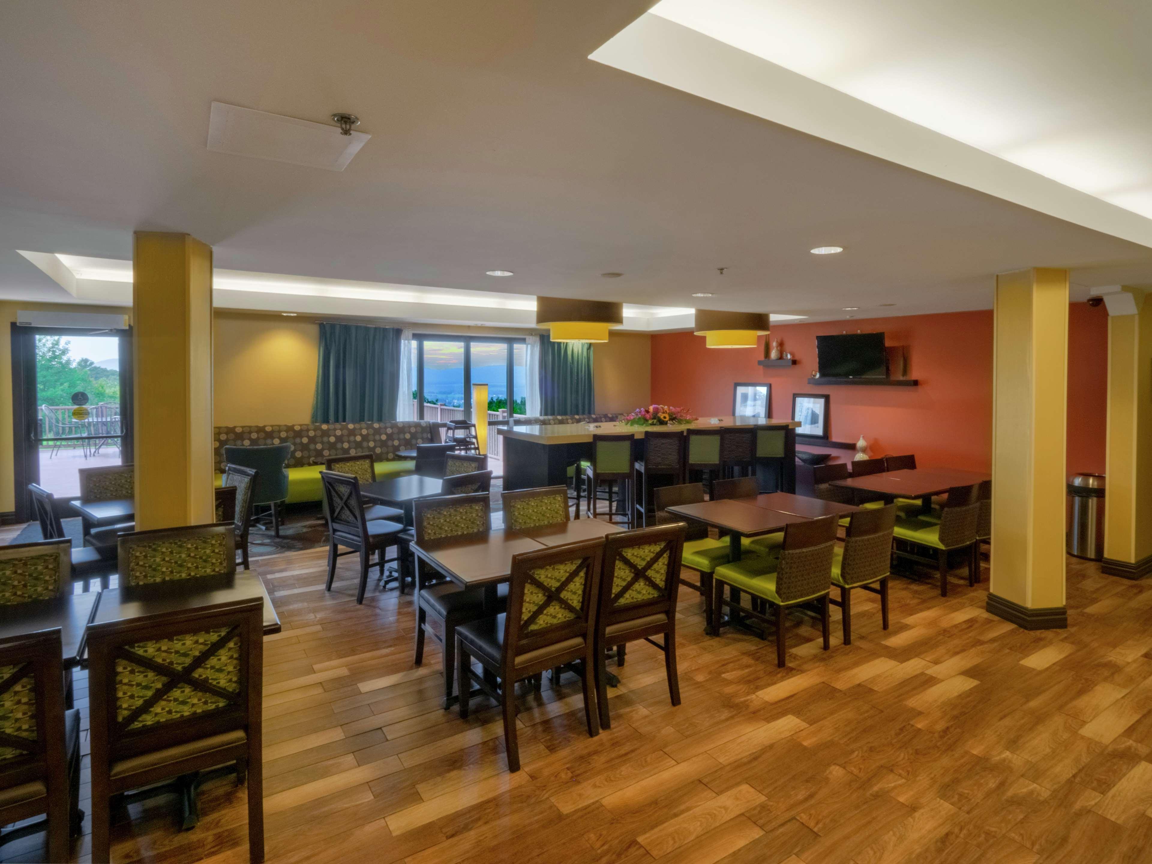 Hampton Inn Hazleton Exterior foto